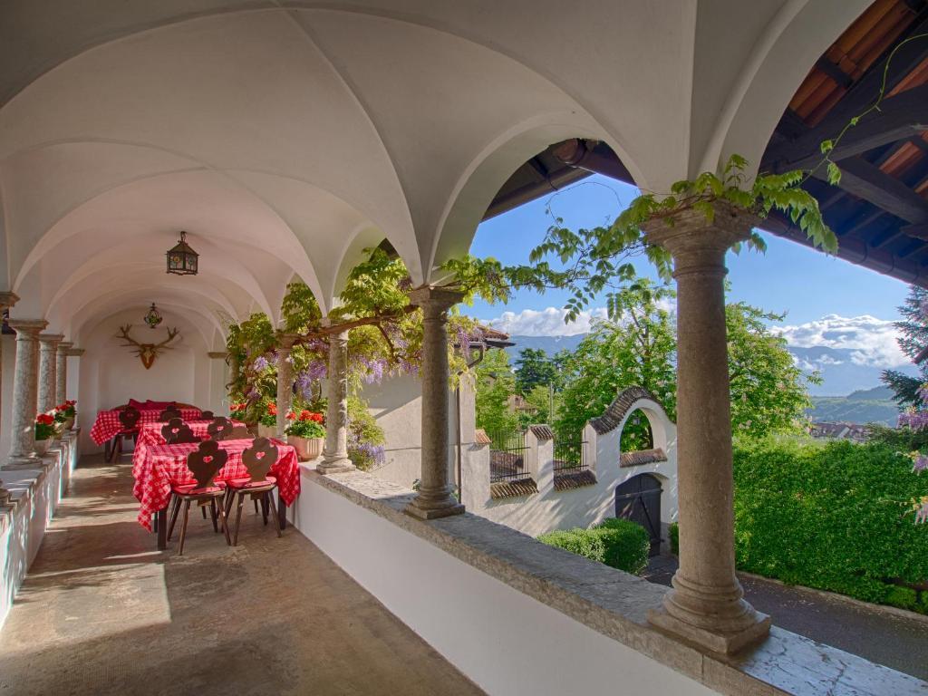 Apartments Schloss Paschbach Appiano Sulla Strada Del Vino Exterior foto