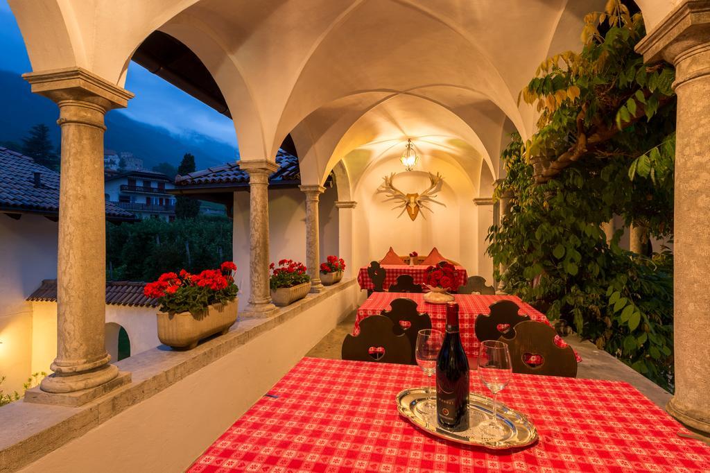 Apartments Schloss Paschbach Appiano Sulla Strada Del Vino Exterior foto