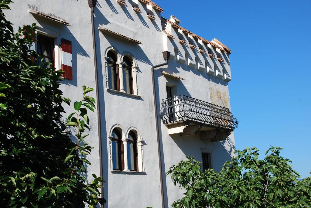 Apartments Schloss Paschbach Appiano Sulla Strada Del Vino Exterior foto